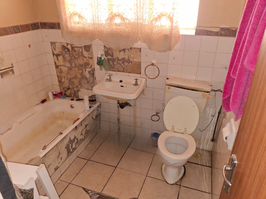 4 Bedroom Property for Sale in Oos Einde North West